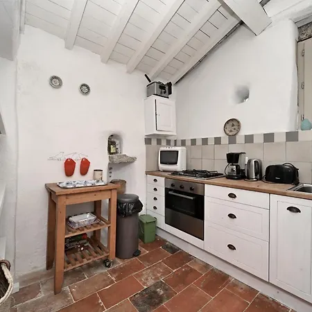 Holiday home La Maison D'amis Du Chateau